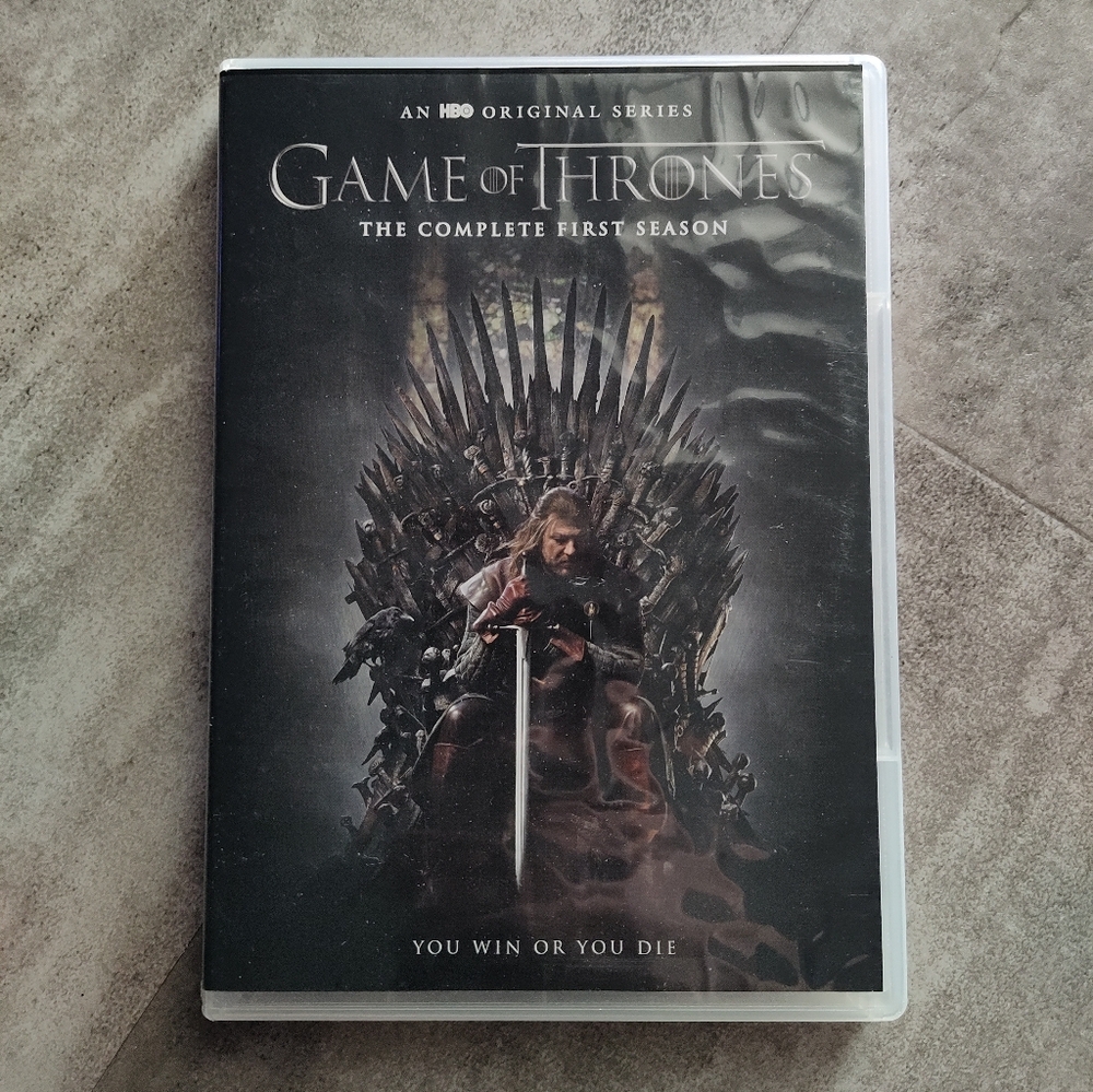 Game of Thrones Season 1 DVD • Complete First Season • 5-Disc Set
